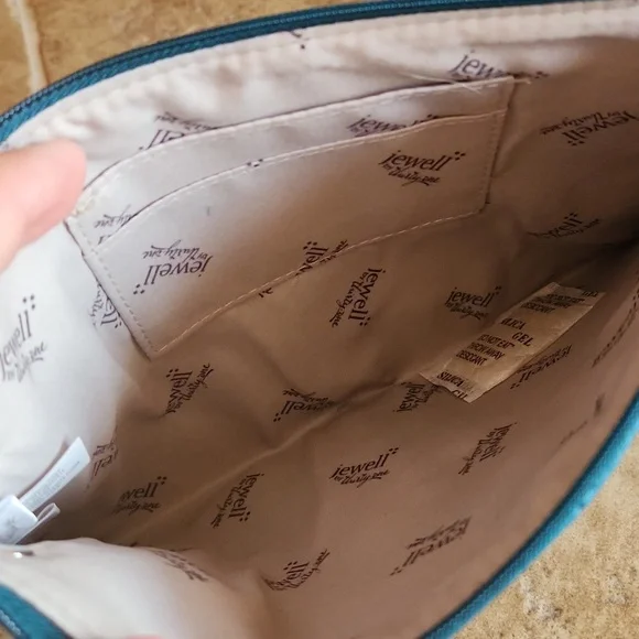 New Jewell By Thirty-one Toiquoise Textured Clutch and Accessory Set - Picture 3 of 7